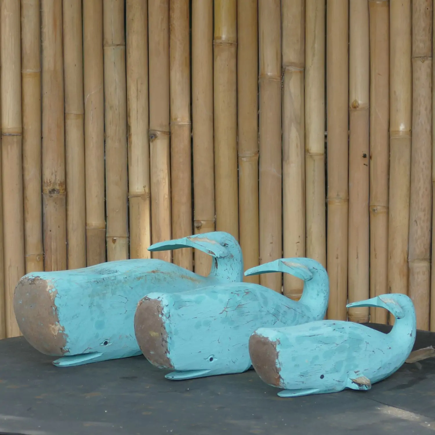  Product image 1 of the product “Whale, wood in turquise. Set of 3; Size L: 48x20x22cm H, Size M:38x18x18cm H, Size S: 30x12x13cm H. ”